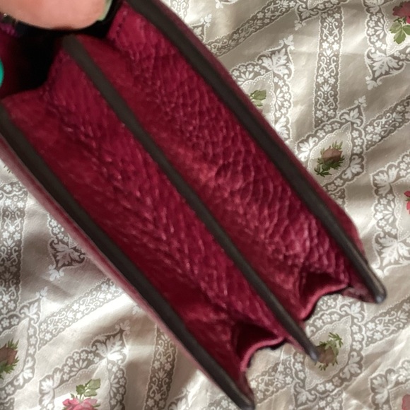 Kate Spade Fuchsia Crossbody Bag EUC - Picture 5 of 16